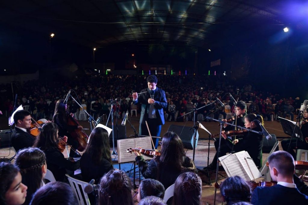 36974498_2103162799905461_1670574937628213248_o